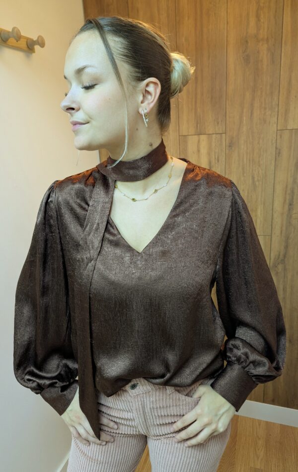 Blouse Emma marron satiné marque Ema Blue’s fabrication française