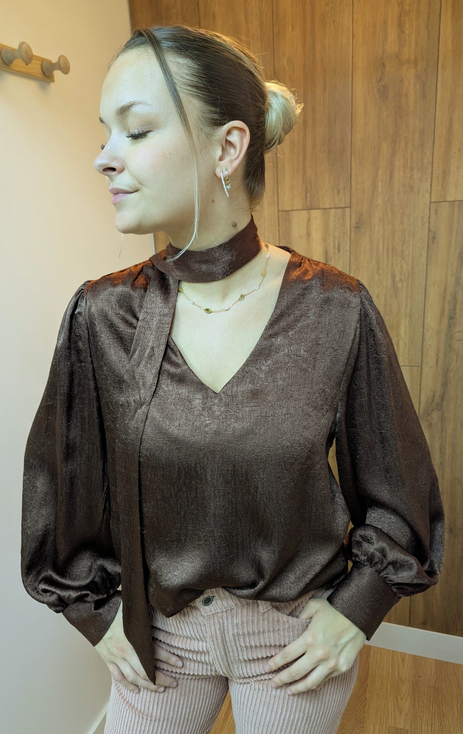 Blouse Emma marron satiné marque Ema Blue’s fabrication française