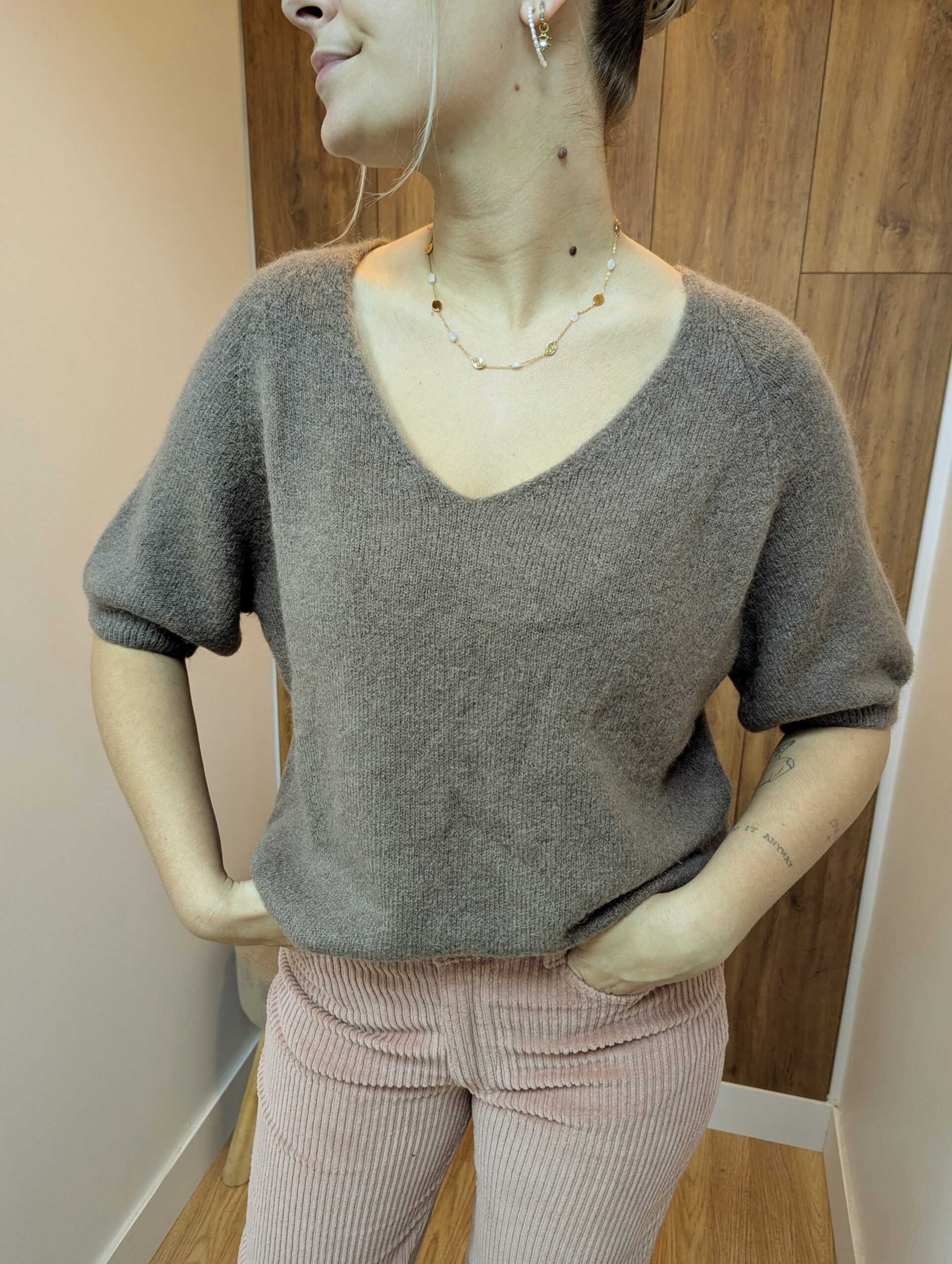 pull manches 3/4 couleur taupe marque Ycoo