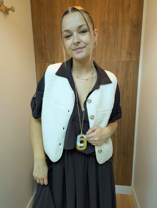 Gilet sans manches couleur ecru marque Ycoo