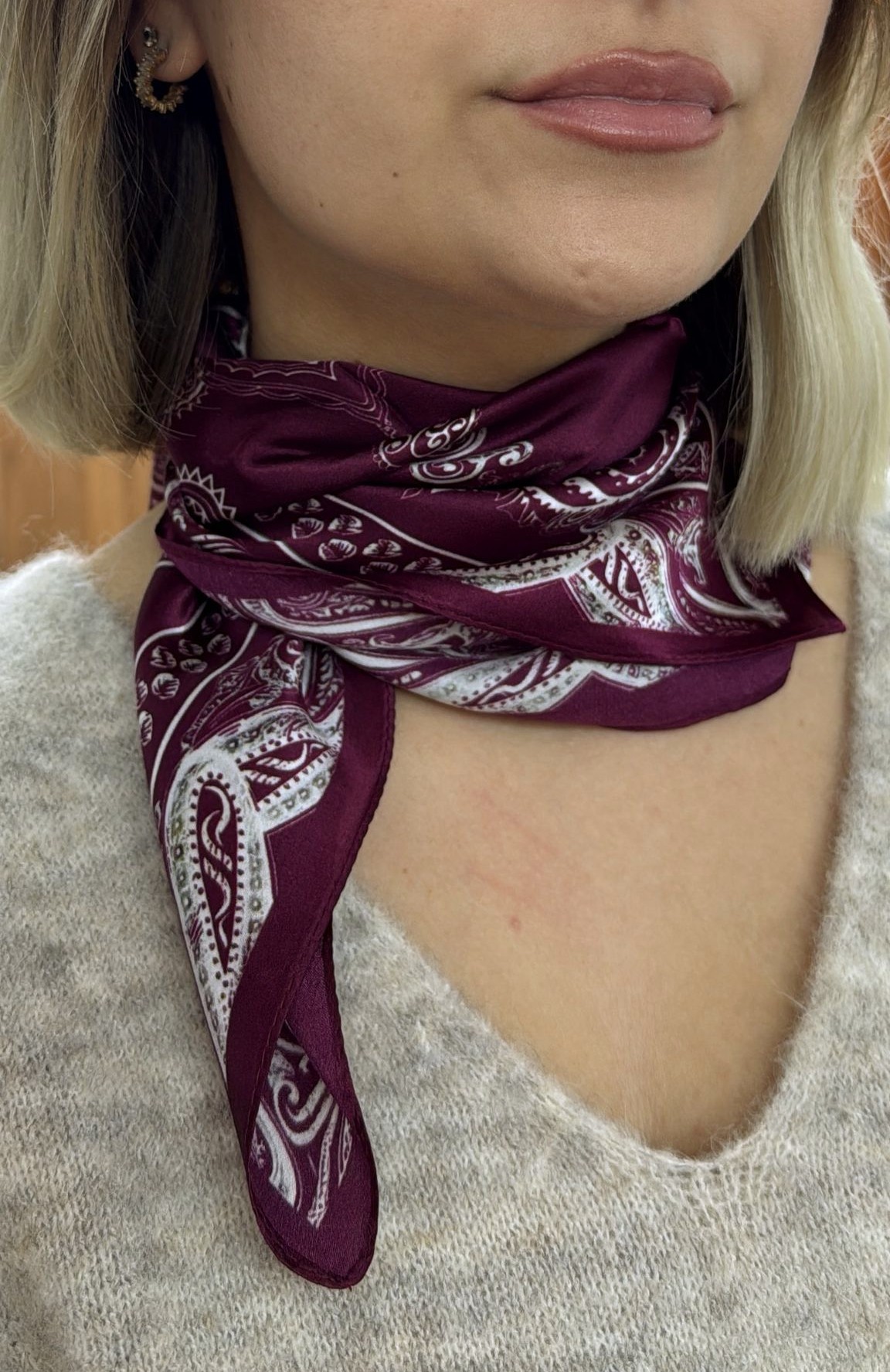 Carré de soie Alice imprimé bandana bordeaux