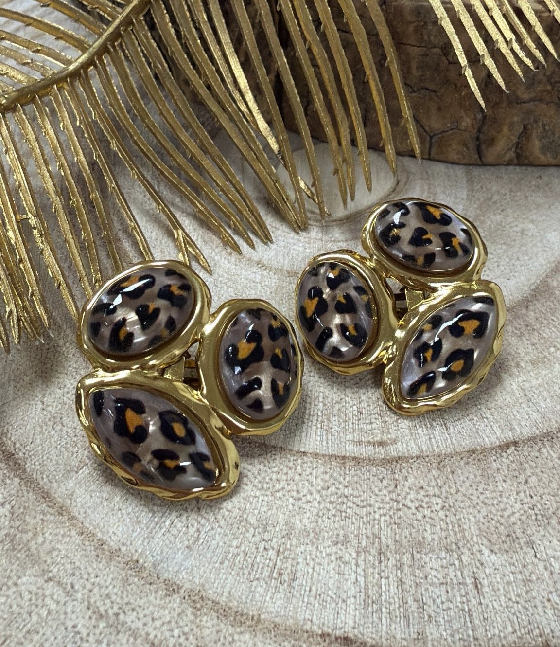 Boucles d'oreilles Irine avec détails léopard