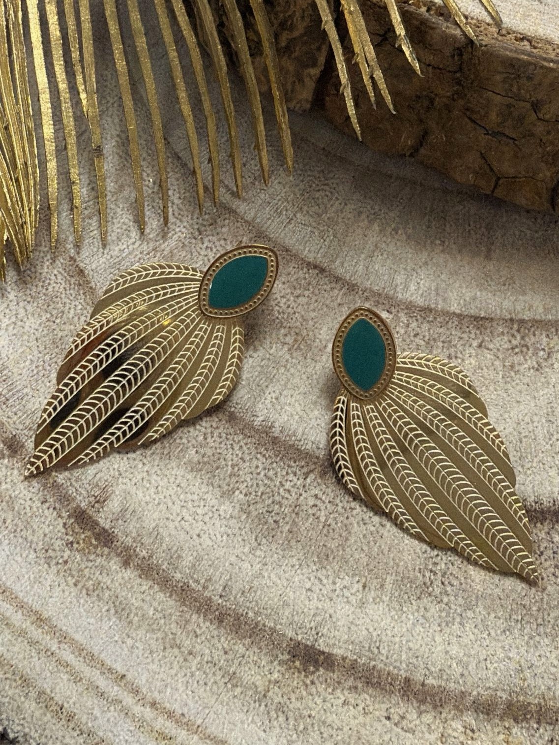 boucles d'oreilles Cléo vert acier inoxydable doré à l'or fin marque OMACOO