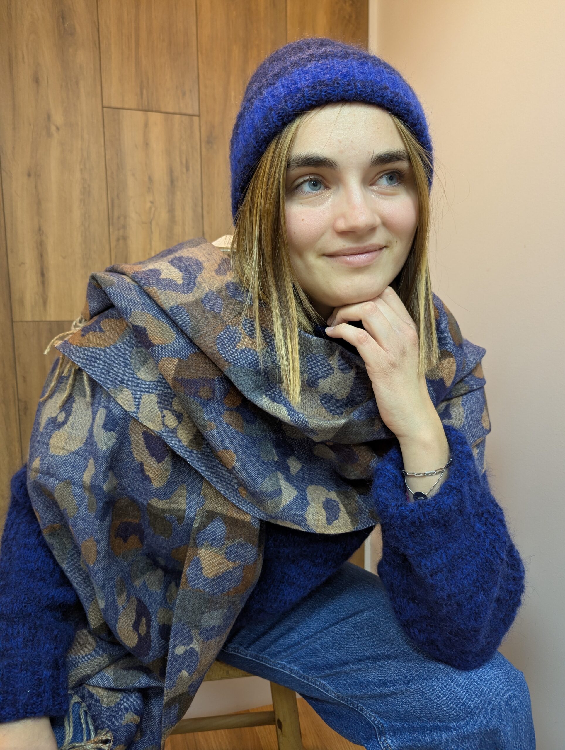 Echarpe Alma bleue motifs Léopard
