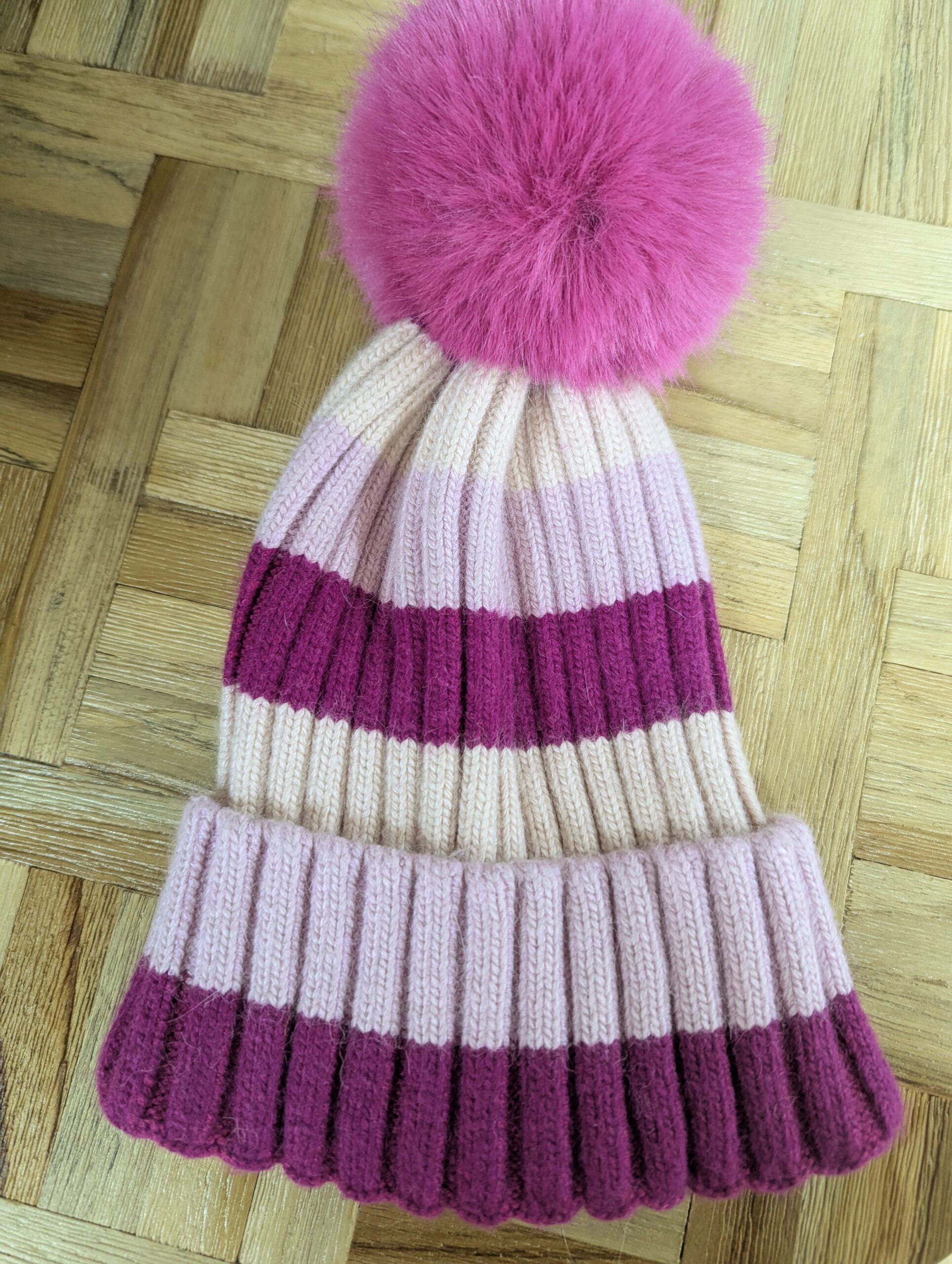Bonnet Oslo rose rayures avec laine et angora