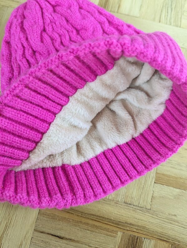 bonnet Fuchsia en acrylique et polaire