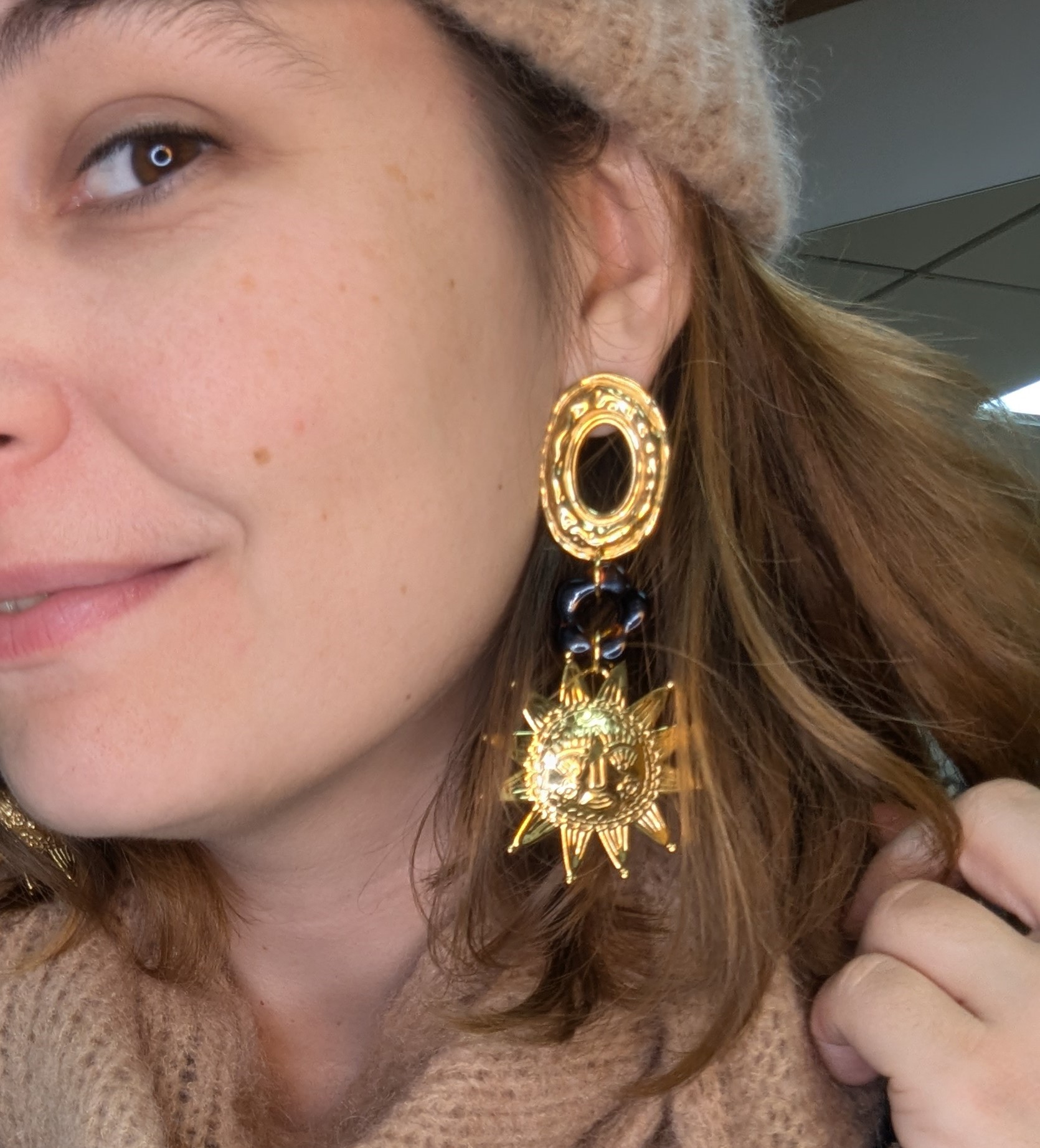 Boucles d'oreilles Samia avec détails fantaisies